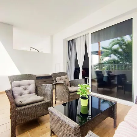 Bonito Apartamento Cerca De Playa Los Charcos