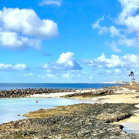 Bonito Apartamento Cerca De Playa Los Charcos * Costa Teguise